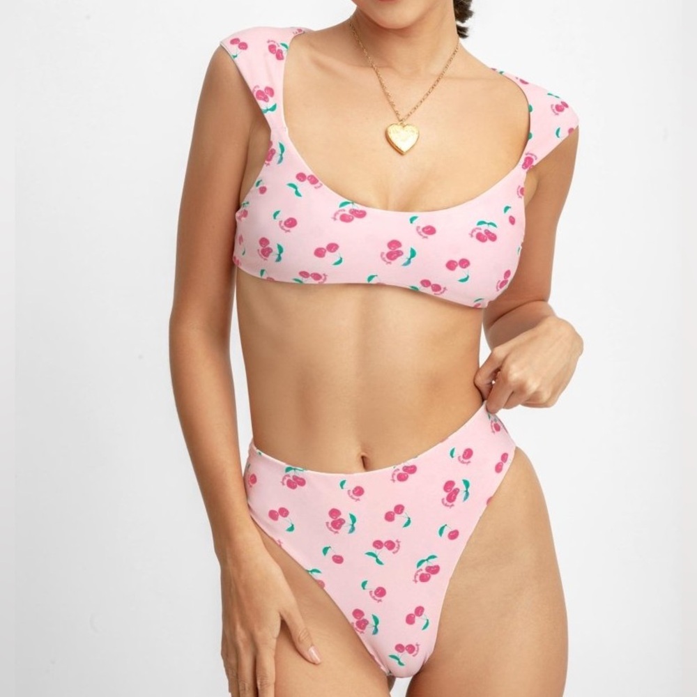 NWOT Blackbough Reversible Cherry Bikini